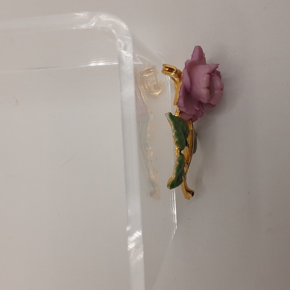 Vintage JJ Jonette Rose Brooch & Clip-On Earrings Set - Excellent Used Condition - Picture 6 of 16